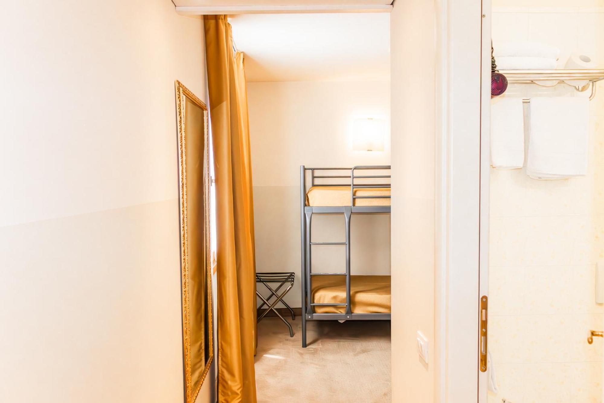 Hotel Dependance Silvestro Garda (Verona)